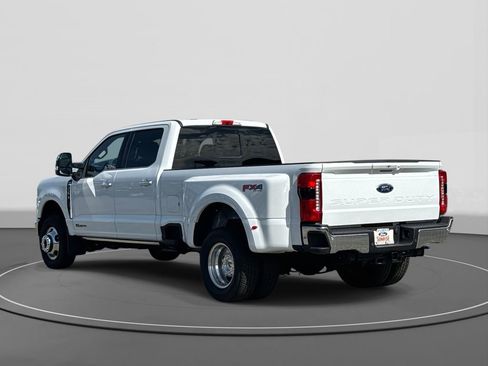 New 2025 Ford F350 Lariat w/ Lariat Ultimate Package AWD/4WD image 2