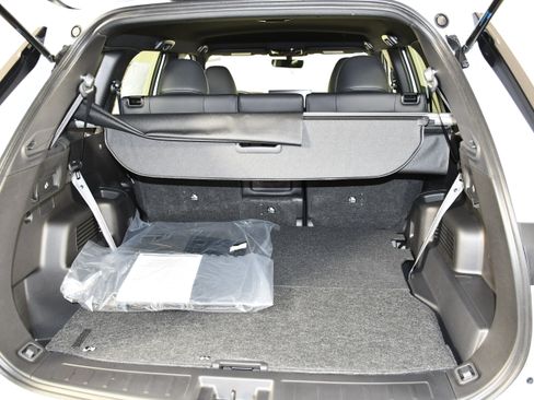 New 2026 Mitsubishi Outlander LE AWD/4WD image 16