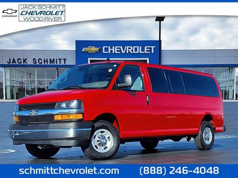 Used 2025 Chevrolet Express 3500 LT w/ LT Preferred Equipment Group image 1