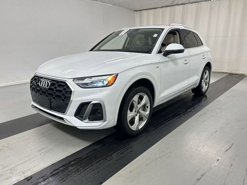 Used 2023 Audi Q5 2.0T Premium Plus w/ Premium Plus Package AWD/4WD image 6