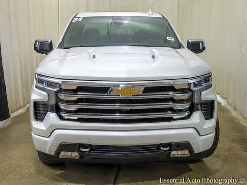 Used 2024 Chevrolet Silverado 1500 High Country w/ High Country Premium Package AWD/4WD image 7