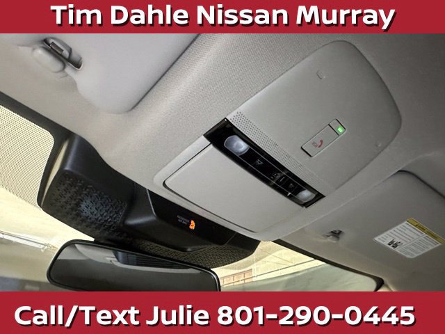 Used 2024 Nissan Ariya AWD image 32