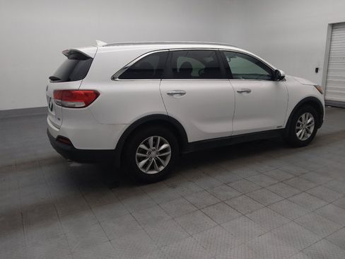 Used 2018 Kia Sorento AWD image 10