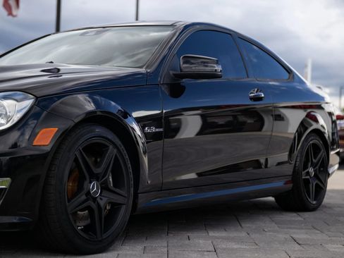 Used 2012 Mercedes-Benz C 63 AMG Coupe w/ Comand Single Disc Pkg image 7