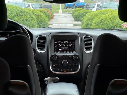 Used 2020 Dodge Durango SXT AWD/4WD image 45