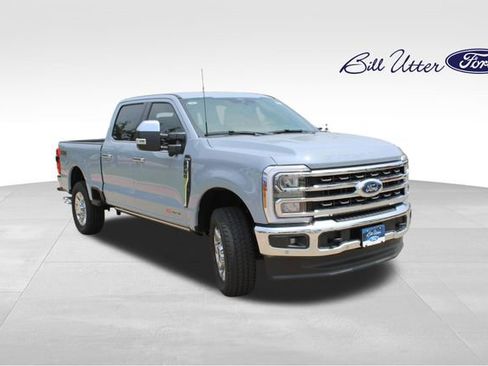 New 2026 Ford F250 King Ranch w/ Chrome Package AWD/4WD image 2