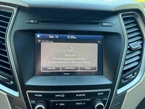 Used 2017 Hyundai Santa Fe Sport image 53