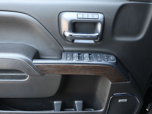 Used 2019 GMC Sierra 3500 Denali w/ Duramax Plus Package image 24