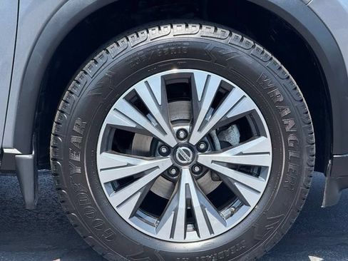 Used 2021 Nissan Rogue SV w/ Premium Package AWD/4WD image 13