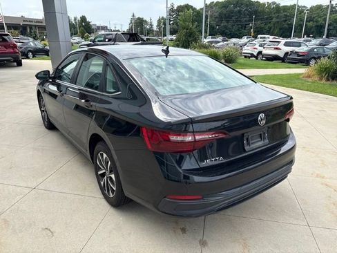 Used 2024 Volkswagen Jetta S FWD image 5