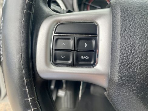 Used 2019 Dodge Journey SE w/ Premium Group FWD image 15