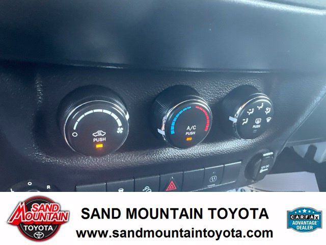 Used 2015 Jeep Wrangler Sahara AWD/4WD image 17