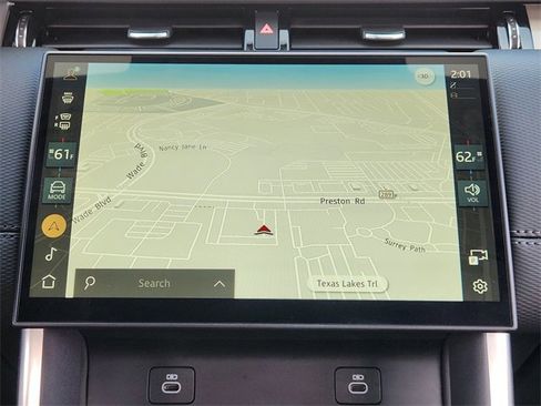 Used 2024 Land Rover Discovery Sport Dynamic SE image 16