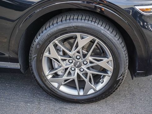Used 2025 Genesis GV70 2.5T AWD/4WD image 10