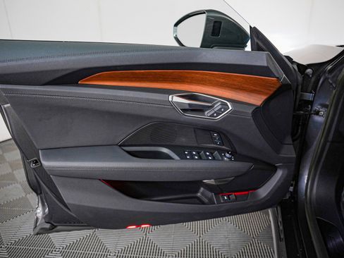 Used 2023 Audi e-tron GT Premium Plus w/ Executive Package image 22