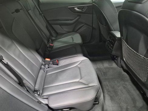 Certified 2025 Audi Q8 Premium w/ Convenience Package AWD/4WD image 19