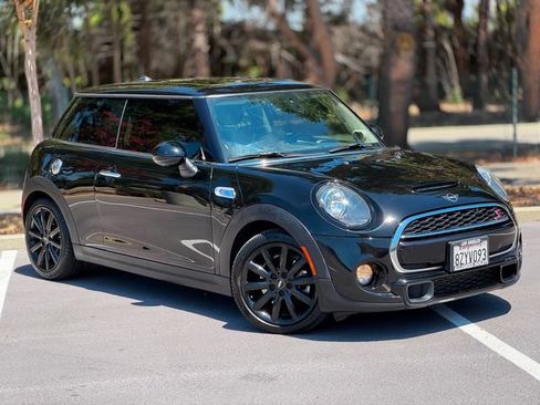Used 2019 MINI Cooper S FWD image 19