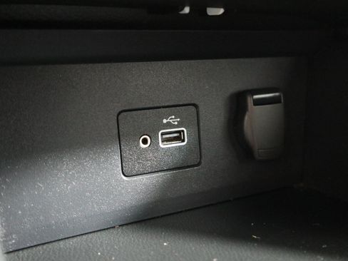 Used 2022 Nissan Sentra S FWD image 29