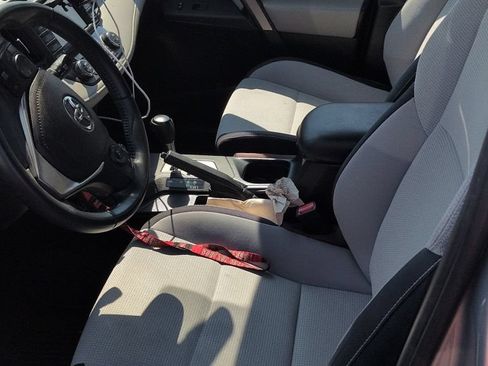 Used 2016 Toyota RAV4 XLE AWD/4WD image 12