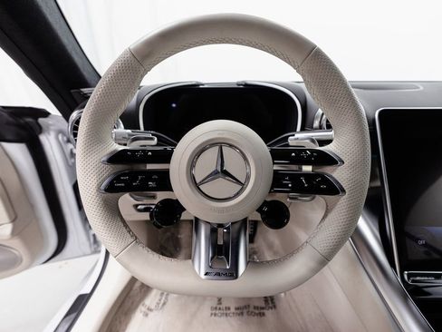 Used 2023 Mercedes-Benz SL 63 AMG 4MATIC image 13