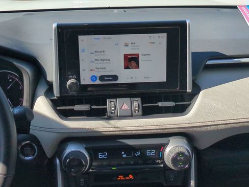 Used 2023 Toyota RAV4 XLE Premium image 17