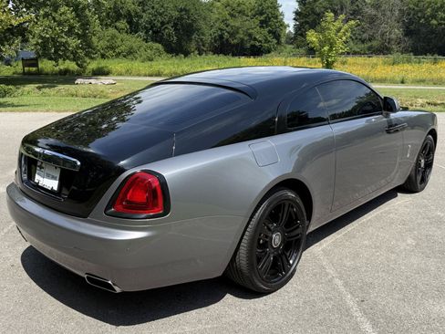 Used 2014 Rolls-Royce Wraith RWD image 3