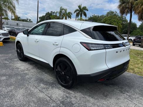 Used 2025 Nissan Murano SV FWD image 7