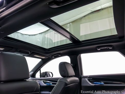 New 2025 Cadillac XT5 Premium Luxury w/ LPO, Floor Liner Package image 10