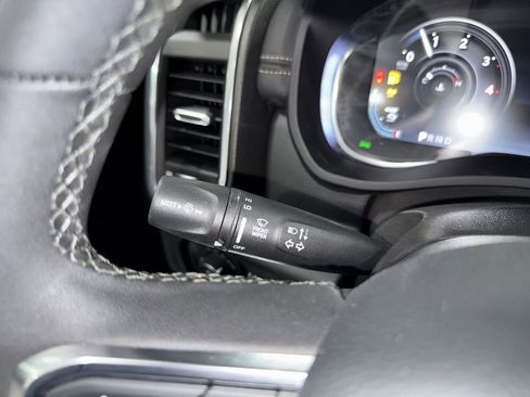 New 2025 RAM 2500 Laramie AWD/4WD image 26