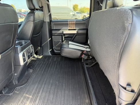 Used 2019 Ford F150 Lariat w/ Equipment Group 502A Luxury image 23