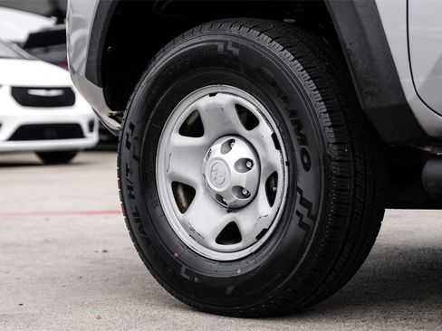 Used 2019 Toyota Tacoma TRD Off-Road image 51