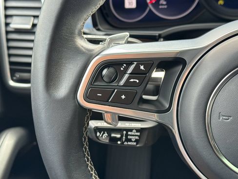 Certified 2023 Porsche Cayenne AWD/4WD image 27
