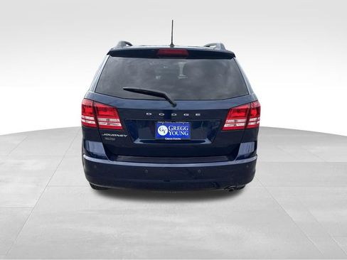 Used 2020 Dodge Journey SE FWD image 5