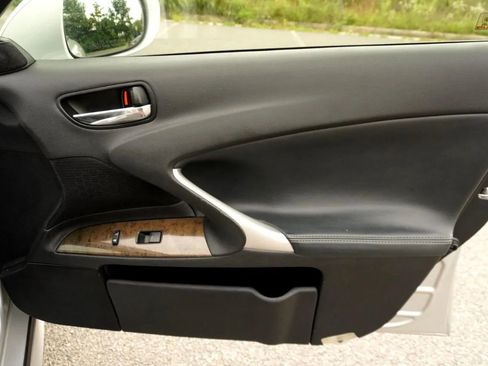 Used 2011 Lexus IS 250 AWD image 25