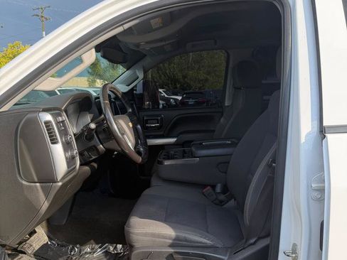 Used 2018 Chevrolet Silverado 2500 LT AWD/4WD image 17