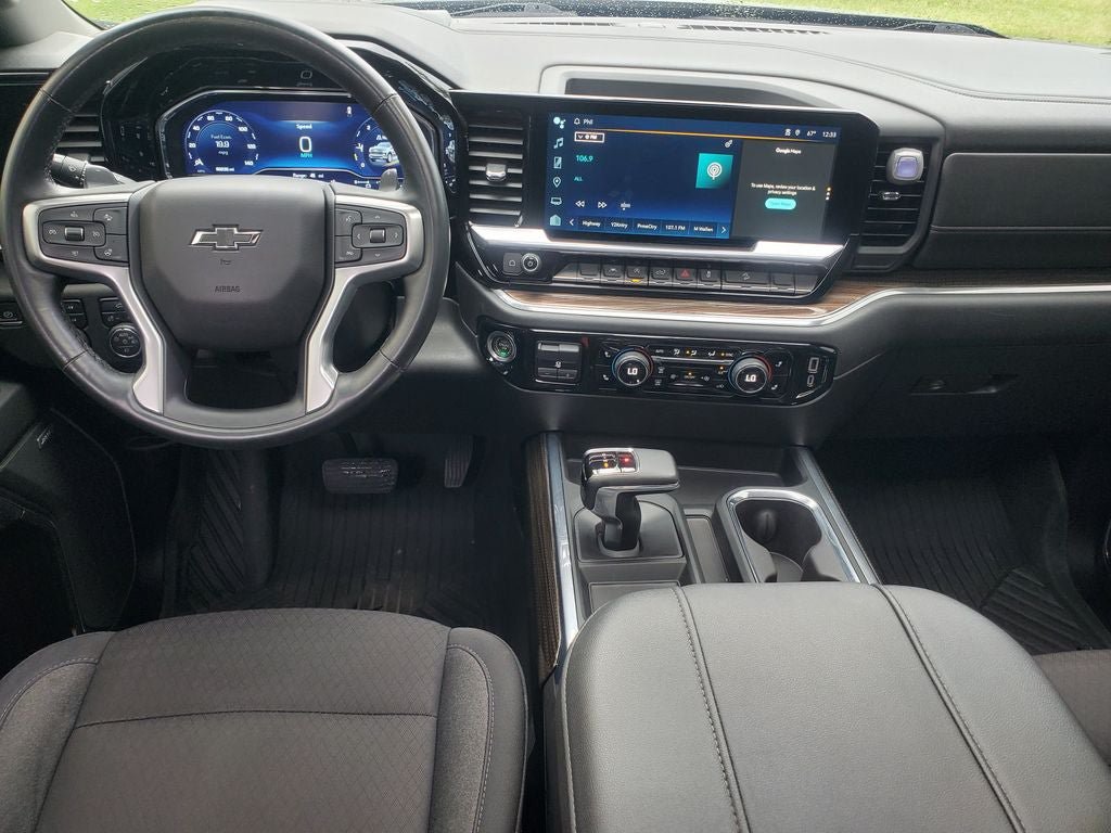 Used 2023 Chevrolet Silverado 1500 RST AWD/4WD image 22