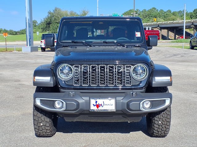 New 2026 Jeep Gladiator Sport AWD/4WD image 2