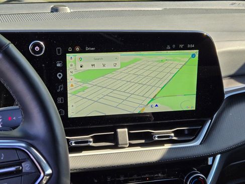 Certified 2025 Chevrolet Equinox LT FWD image 24