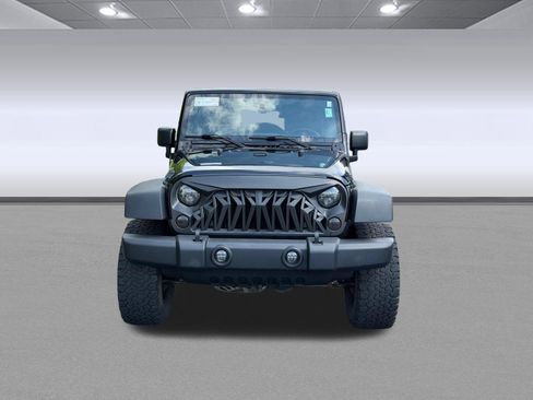 Used 2018 Jeep Wrangler Unlimited Rubicon w/ Cold Weather Group AWD/4WD image 6