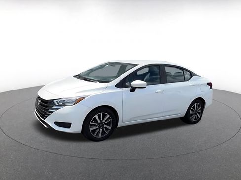 Used 2024 Nissan Altima 2.5 S FWD image 8