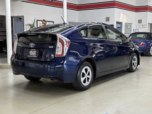 Used 2015 Toyota Prius Four image 5