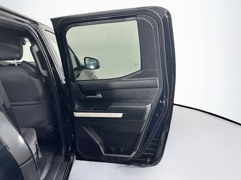 Used 2024 Toyota Tacoma TRD Off-Road image 29