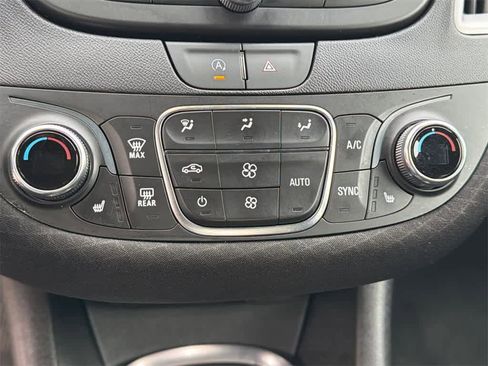 Used 2023 Chevrolet Malibu LT image 27