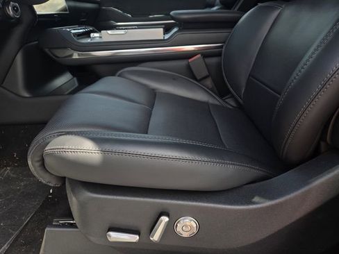 New 2026 Lincoln Navigator Reserve AWD/4WD image 12