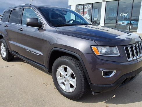 Used 2014 Jeep Grand Cherokee Laredo w/ Quick Order Package 23E AWD/4WD image 2