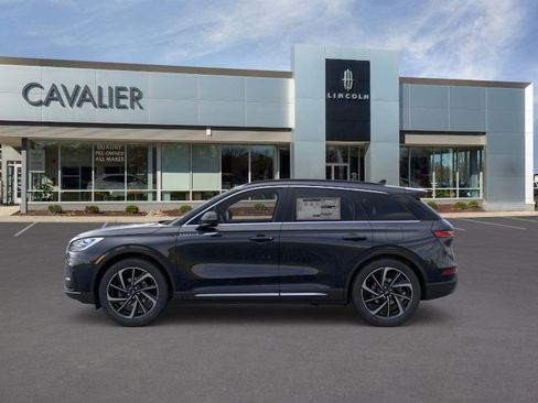 New 2026 Lincoln Corsair Reserve image 3