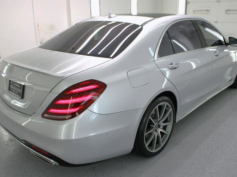 Used 2019 Mercedes-Benz S 560 Sedan image 9