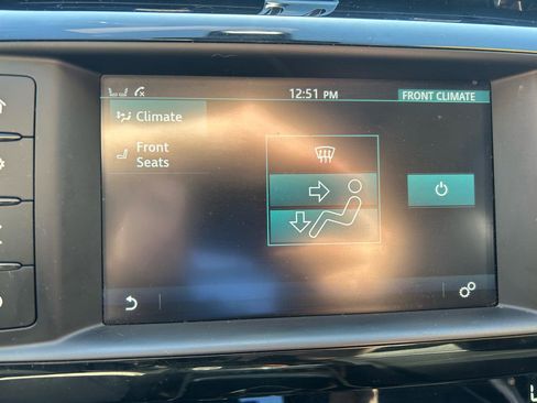 Used 2018 Jaguar XE image 24