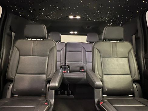 Used 2021 Chevrolet Suburban RST w/ Luxury Package image 46