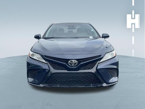 Used 2020 Toyota Camry XSE FWD image 2